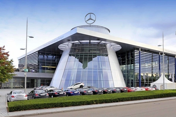Kancelář Mercedes-Benz ve Stuttgartu